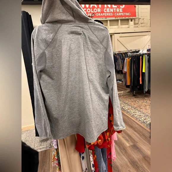 Oakley heather gray fleece lined jacket dawn patrol training - Picture 9 of 10